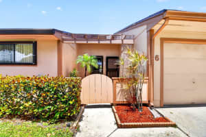 6 Farnworth Drive, Boynton Beach, FL 33426 - MLS#B26015918