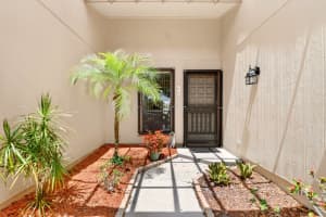 6 Farnworth Drive, Boynton Beach, FL 33426 - MLS#B26015918