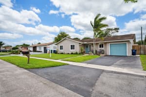 8560 45th Court, Lauderhill, FL 33351 - MLS#B26015926
