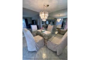715 Lori Drive, Palm Springs, FL 33461 - MLS#B26015931