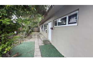 911 12th Avenue, Fort Lauderdale, FL 33311 - MLS#B26015961