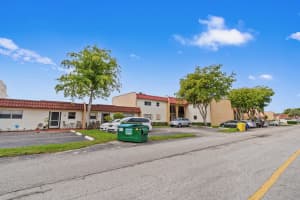 132 Lake Carol Drive, West Palm Beach, FL 33411 - MLS#B26016022