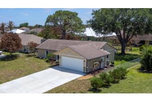 1092 Alcantarra Boulevard, Port St Lucie, FL 34953 - MLS#B26016098