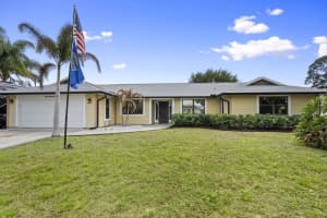 138 Airview Avenue, Port Saint Lucie, FL 34984 - MLS#B26016113