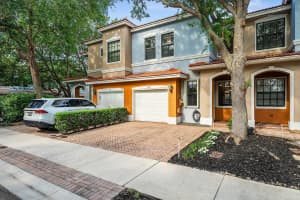 242 Chrystie Circle, Delray Beach, FL 33484 - MLS#B26016119