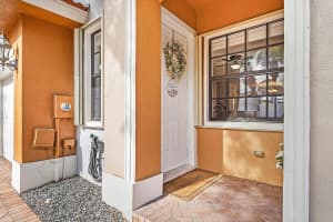 242 Chrystie Circle, Delray Beach, FL 33484 - MLS#B26016119