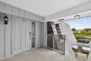 423 Pine Tree Court, Atlantis, FL 33462 - MLS#B26016120