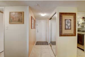 1915 Lavers Circle, Delray Beach, FL 33444 - MLS#B26016151