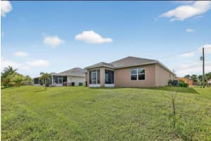 543 Whitmore Drive, Port Saint Lucie, FL 34984 - MLS#B26016161