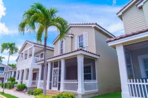 10585 56th Place, Coral Springs, FL 33076 - MLS#B26016183