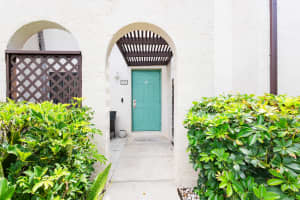 21820 Cypress Circle, Boca Raton, FL 33433 - MLS#B26016187