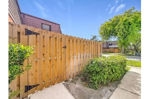 7496 E Courtyard Run E 35, Boca Raton, FL 33433, Boca Raton, FL 33433 - MLS#B26016217