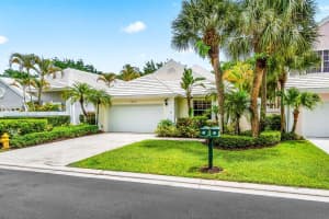 25 Wyndham Lane, Palm Beach Gardens, FL 33418 - MLS#B26016224