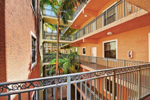 1610 Presidential Way, West Palm Beach, FL 33401 - MLS#B26016229