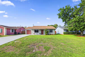 3758 Brooklyn Lane, Lake Worth Beach, FL 33461 - MLS#B26016257