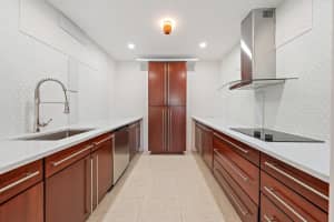 1516 Lakeside Drive, Lake Worth Beach, FL 33460 - MLS#B26016265