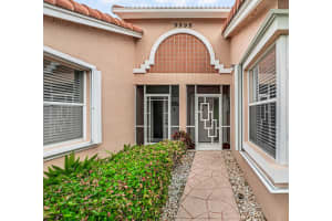 9998 Seacrest Circle, Boynton Beach, FL 33437 - MLS#B26016294