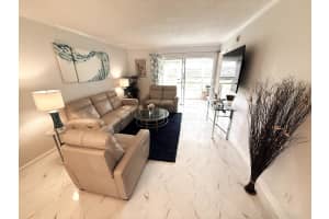 5540 Ocean Boulevard, Ocean Ridge, FL 33435 - MLS#B26016368