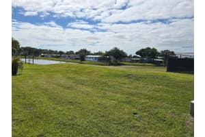 337 Seahorse Terrace, Fort Pierce, FL 34982 - MLS#B26016381