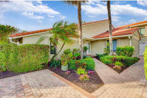 6550 Ocean Boulevard, Ocean Ridge, FL 33435 - MLS#B26016421