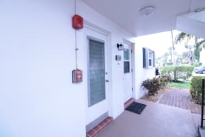 465 Paradise Isle Boulevard, Hallandale Beach, FL 33009 - MLS#B26016445