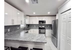 408 108th Terrace, Pembroke Pines, FL 33026 - MLS#B26016450