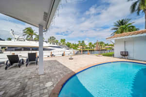 2401 8th Court, Pompano Beach, FL 33062 - MLS#B26016506