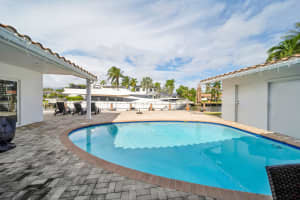 2401 8th Court, Pompano Beach, FL 33062 - MLS#B26016506