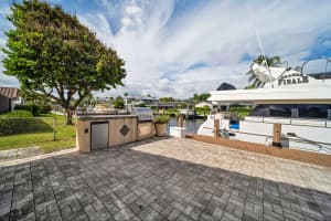 2401 8th Court, Pompano Beach, FL 33062 - MLS#B26016506