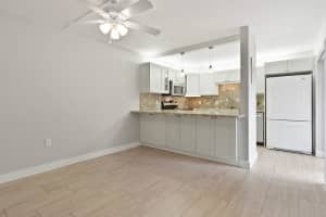 825 Center Street, Jupiter, FL 33458 - MLS#B26016510