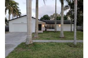 430 La Mancha Avenue, Royal Palm Beach, FL 33411 - MLS#B26016538