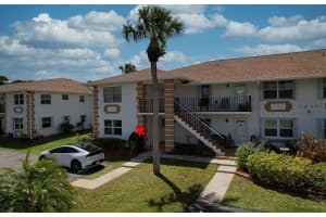 1217 Lakes End Drive, Fort Pierce, FL 34982 - MLS#B26016545