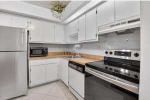 15496 Lakes Of Delray Boulevard, Delray Beach, FL 33484 - MLS#B26016583