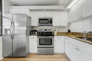 1518 Whitehall Drive, Davie, FL 33324 - MLS#B26016621