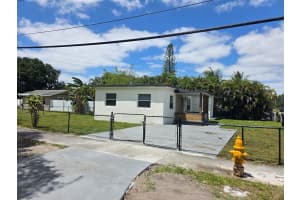 9900 25th Avenue, Miami, FL 33147 - MLS#B26016682