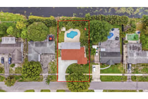 316 Riverdale Road, Palm Springs, FL 33461 - MLS#B26016733