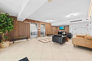 3960 Oaks Clubhouse Drive, Pompano Beach, FL 33069 - MLS#B26016736