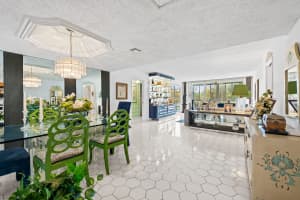 3960 Oaks Clubhouse Drive, Pompano Beach, FL 33069 - MLS#B26016736