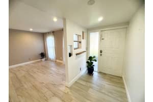 321 Sandtree Drive, Palm Beach Gardens, FL 33403 - MLS#B26016745