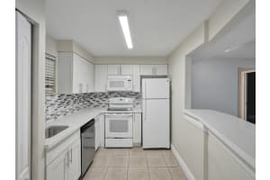 4205 University Drive, Sunrise, FL 33351 - MLS#B26016748