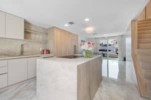 966 Jeffery Street, Boca Raton, FL 33487 - MLS#B26016784