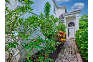 2067 Cezanne Road, West Palm Beach, FL 33409 - MLS#B26016789
