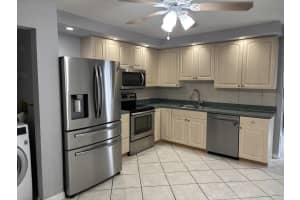 352 Prestwick Circle, Palm Beach Gardens, FL 33418 - MLS#B26016817