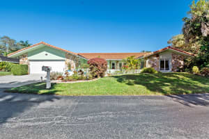 301 Jacaranda Drive, Plantation, FL 33324 - MLS#B26016833