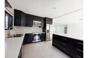 1717 20th Avenue, Fort Lauderdale, FL 33305 - MLS#B26016853