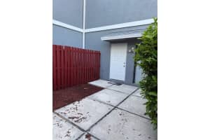 1 Crossings Circle, Boynton Beach, FL 33435 - MLS#B26016885