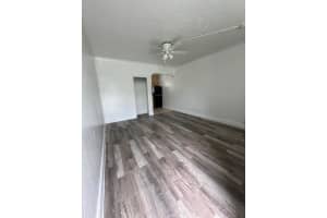 17 Detroit Street, Lake Worth, FL 33461 - MLS#B26016932