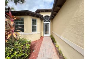 11948 Crestwood Circle, Port Saint Lucie, FL 34987 - MLS#B26016938