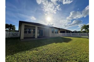 11948 Crestwood Circle, Port Saint Lucie, FL 34987 - MLS#B26016938