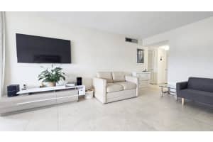 1400 Ocean Drive, Hollywood, FL 33019 - MLS#B26016950